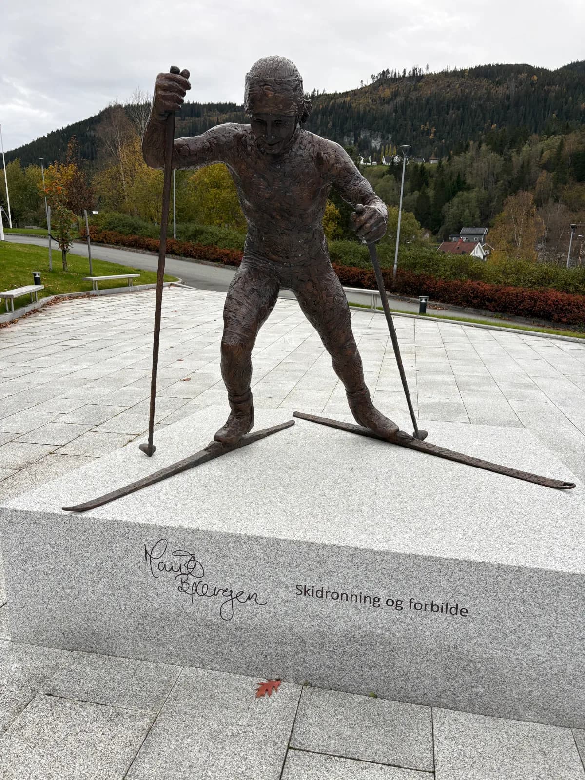 Statue av Marit Bjørgen