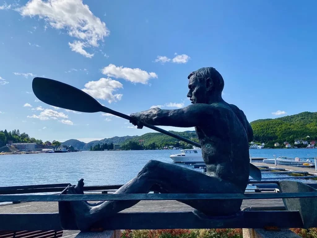 Padleren, statue av Eirik Verås Larsen
