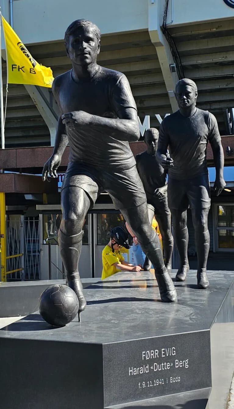 Statue av Harald "Dutte" Berg
